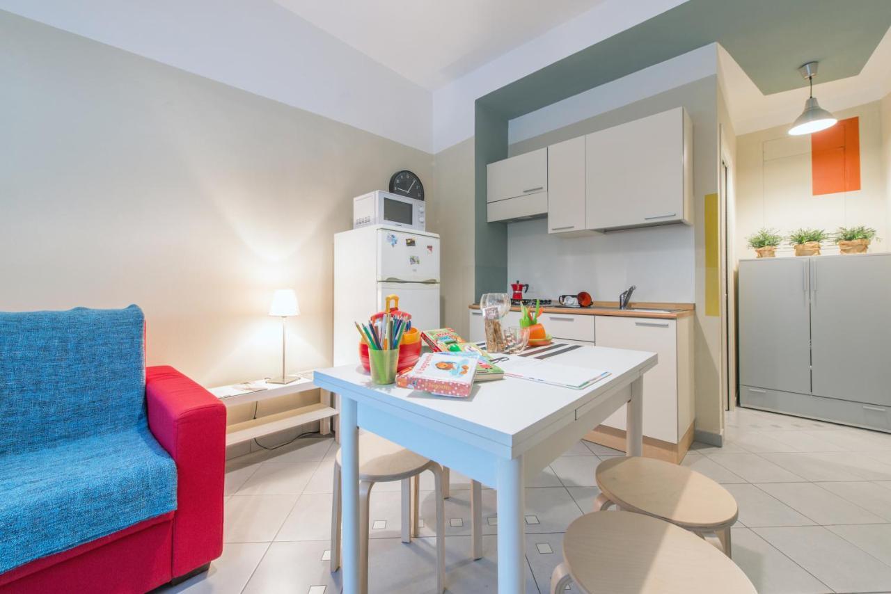 Babyaccommodation Family Sea & Box Пьетра-Лигуре Экстерьер фото