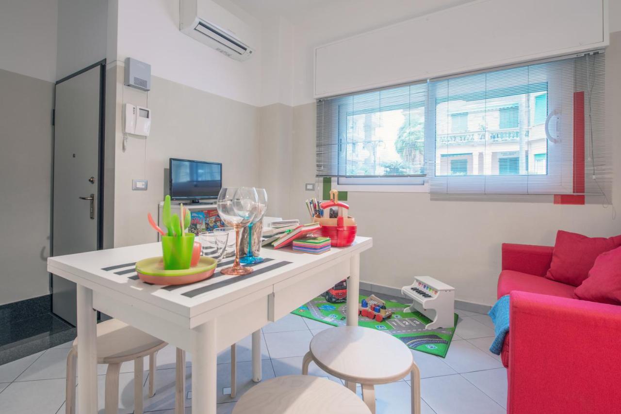 Babyaccommodation Family Sea & Box Пьетра-Лигуре Экстерьер фото