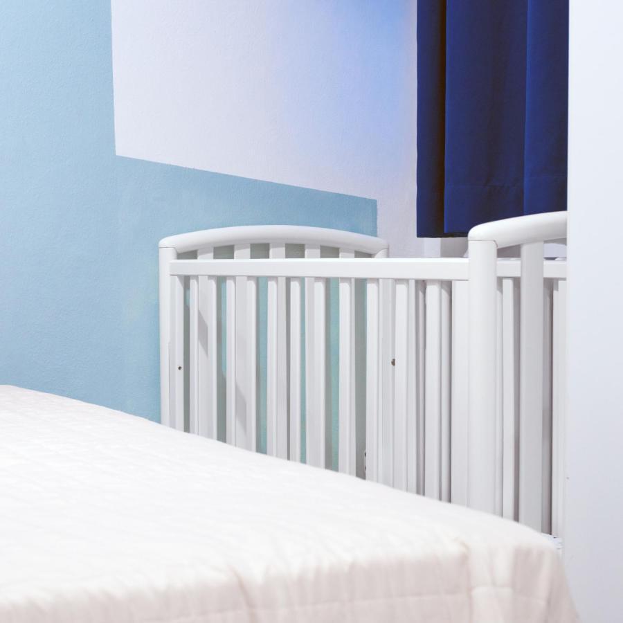 Babyaccommodation Family Sea & Box Пьетра-Лигуре Экстерьер фото